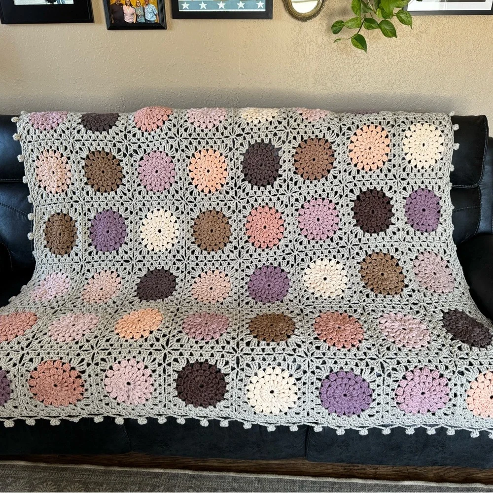Boho Crochet Sunburst Blanket in gorgeous pinks & browns !